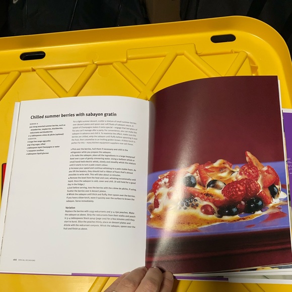 Gordon Ramsay Desserts- cookbook - Picture 4 of 5